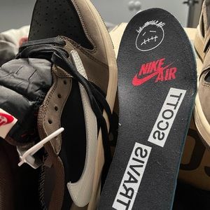 Travis Scott x Air Jordan 1 Retro Low OG